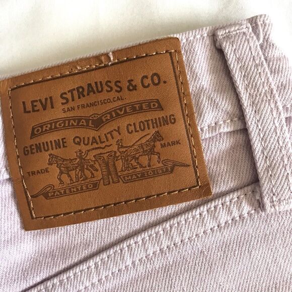 Levi's Chalky Lavender Frost Purple High Rise Ribcage Denim Raw Hem Shorts Sz 26 - Picture 5 of 12